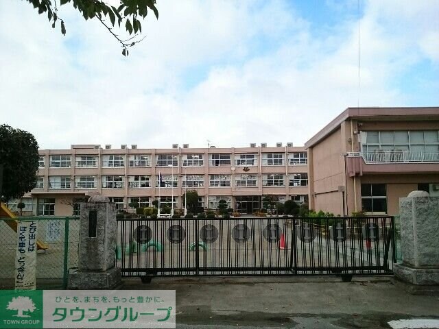 カファーラＡの物件内観写真