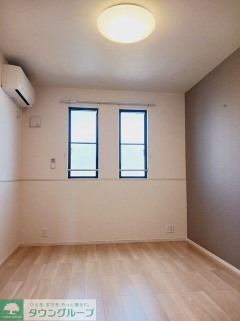 ヴィラ　シルク　Iの物件内観写真