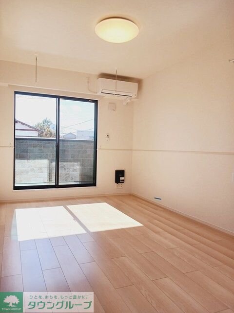 ヴィラ　シルク　Iの物件内観写真