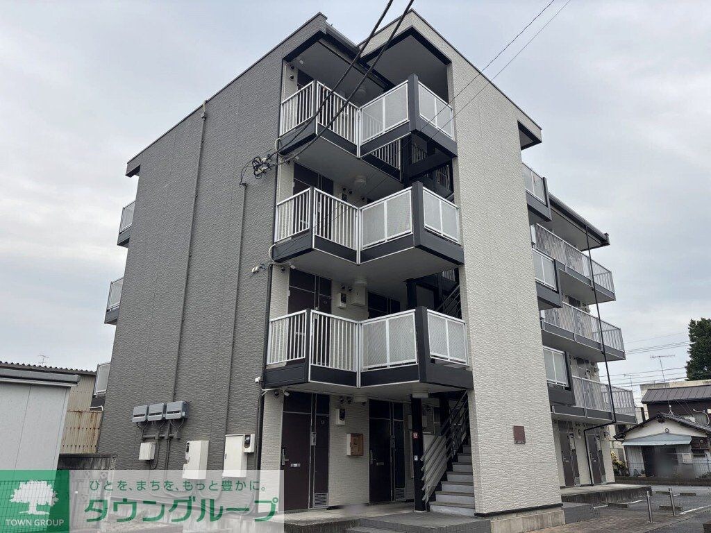 レオパレスウタガワの物件外観写真