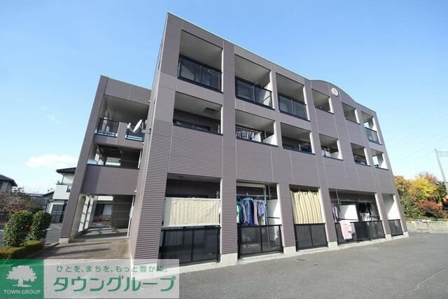 シャン・ド・フルールの物件外観写真