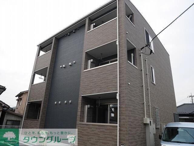 オランジュリーの物件外観写真