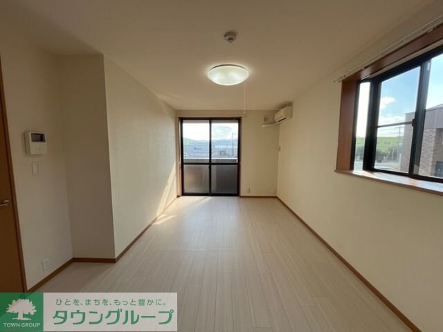 ジャルディニエールＢの物件内観写真