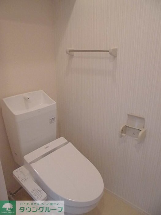 エメラルドグリーンの物件内観写真