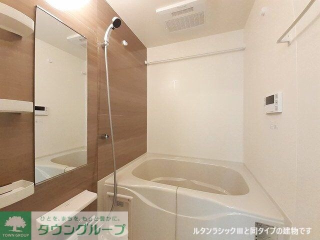 ヒカルサ熊谷石原サウスの物件内観写真