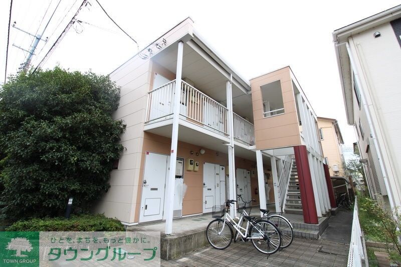 レオパレスＨｏｒｉｋａｗａの物件外観写真