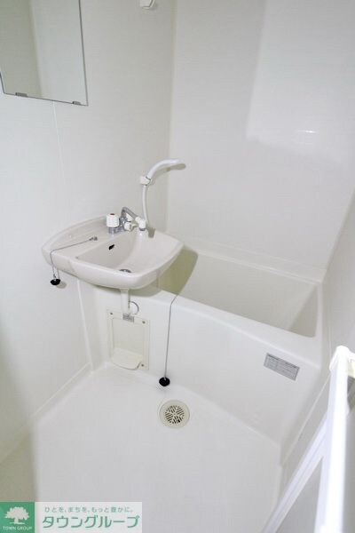 レオパレスＨｏｒｉｋａｗａの物件内観写真