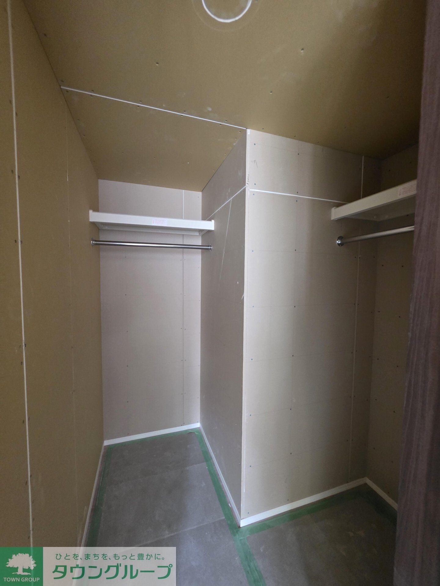 セレスティア西綾瀬の物件内観写真