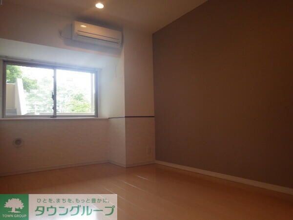 ロイヤルパークス新田の物件内観写真