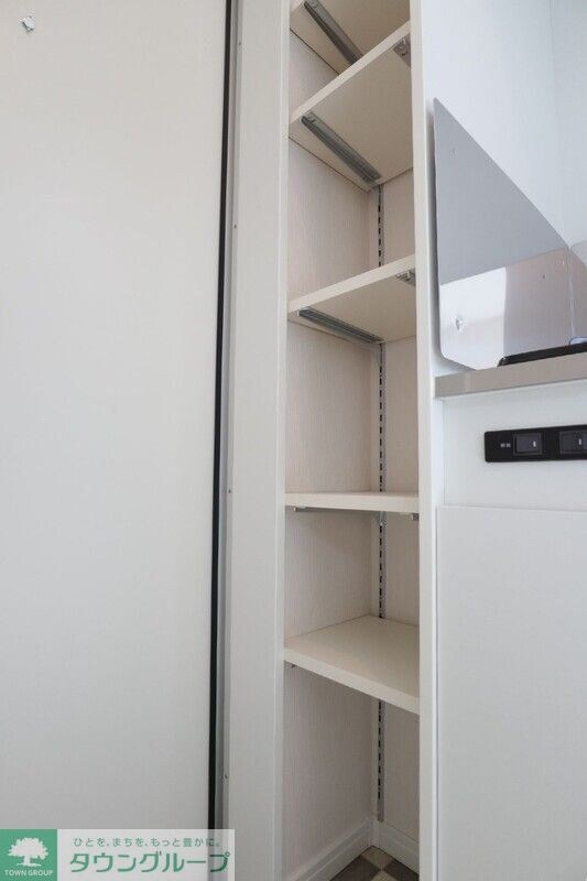 ユニヴェール西新井の物件内観写真