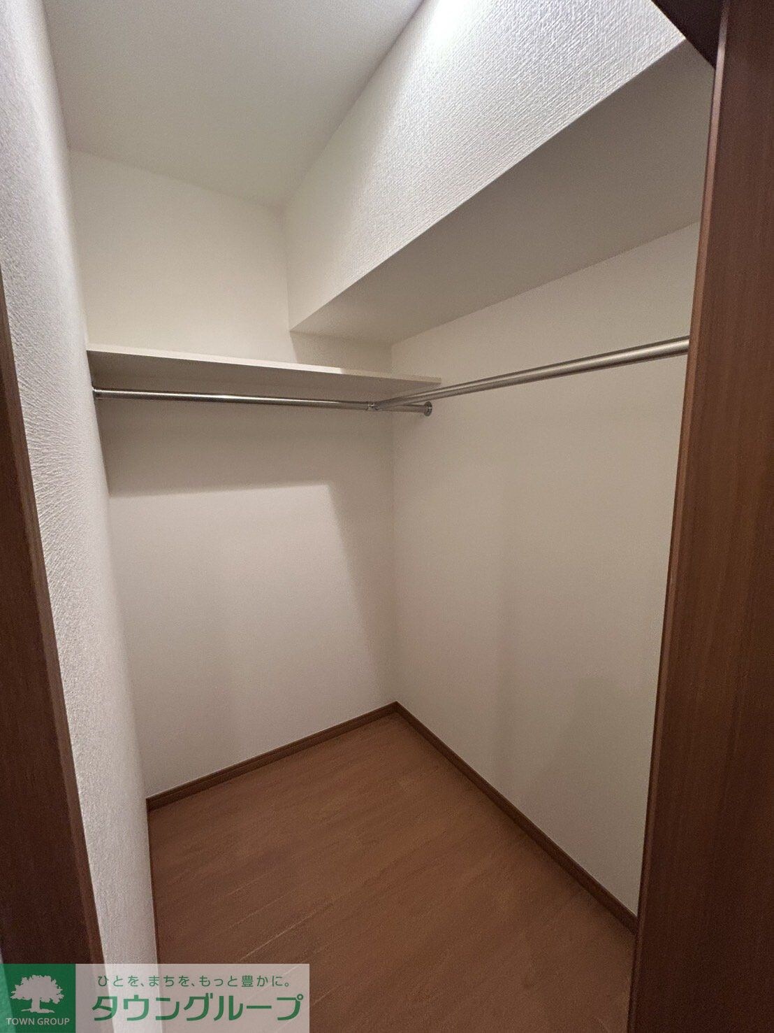 ロイヤルパークス新田の物件内観写真