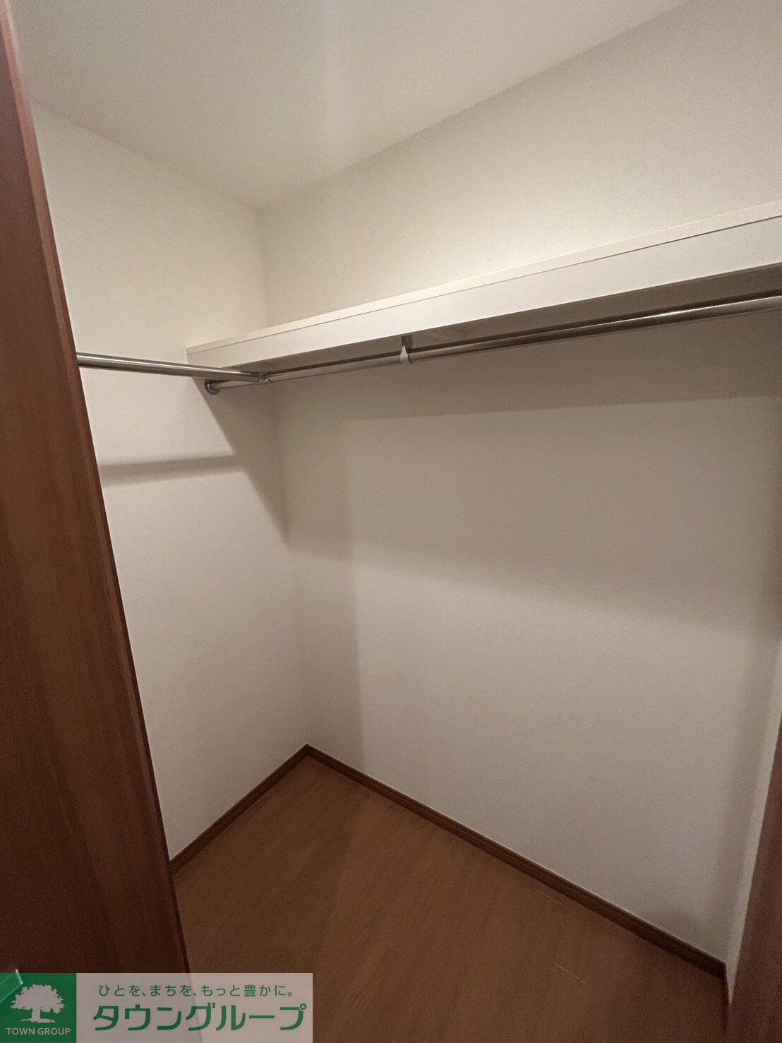 ロイヤルパークス新田の物件内観写真