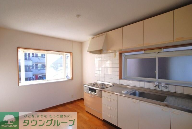 柳島町貸家の物件内観写真