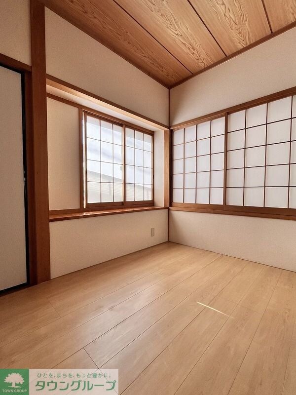 柳島町貸家の物件内観写真