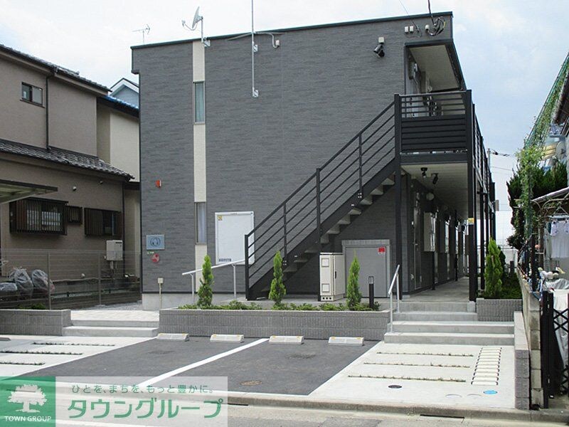 レオネクスト舎人の物件外観写真