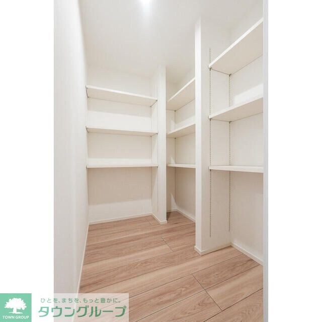 コンフォリア竹ノ塚イーストの物件内観写真