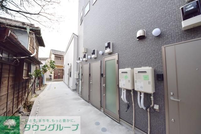 サークルハウス北千住の物件外観写真