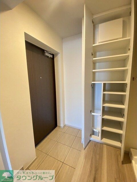 コンフォリア・リヴ千住の物件内観写真