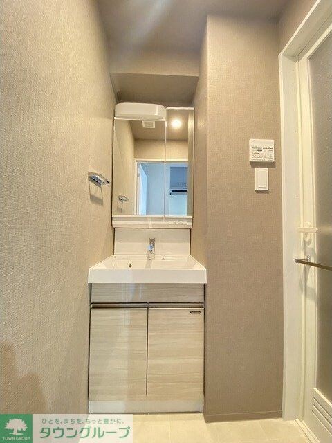 コンフォリア・リヴ千住の物件内観写真