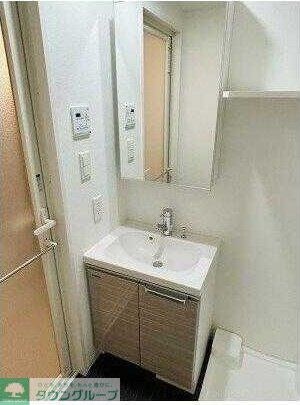 フュージョナル千住緑町の物件内観写真