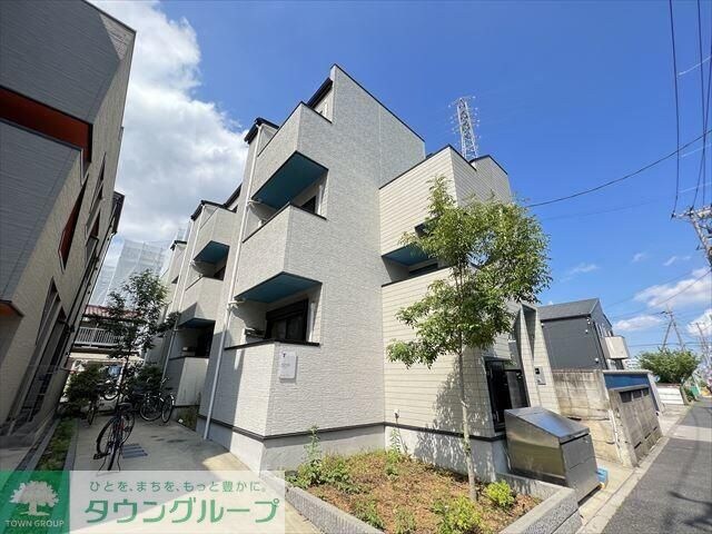 スコールの物件外観写真