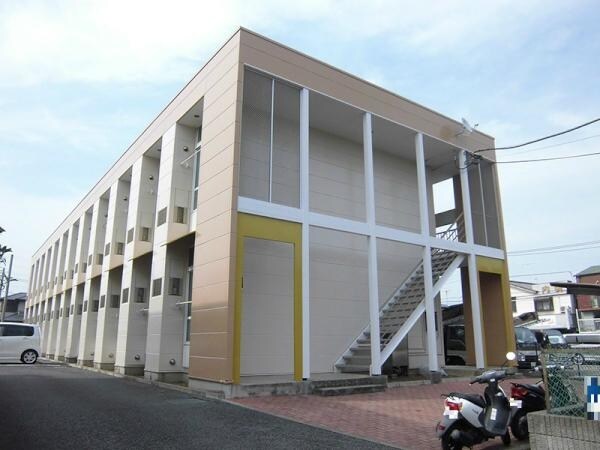 レオパレス御殿の物件外観写真