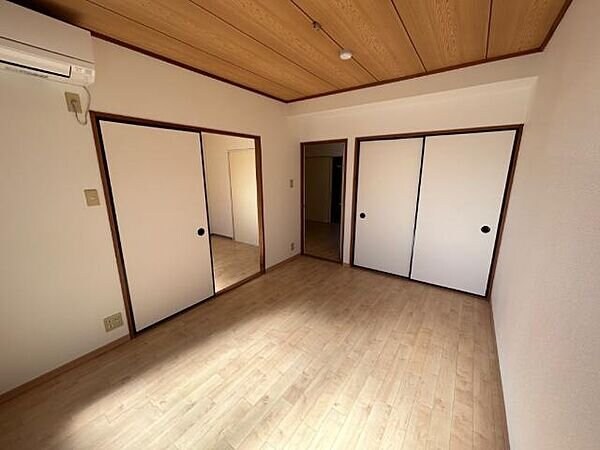 ロイヤルメゾン高森の物件内観写真