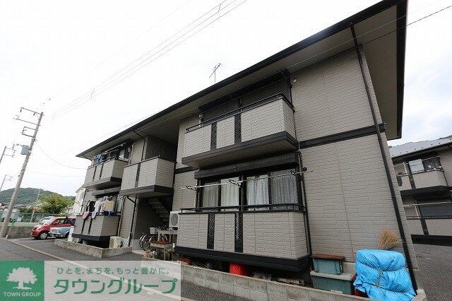 メゾン麗山Bの物件外観写真