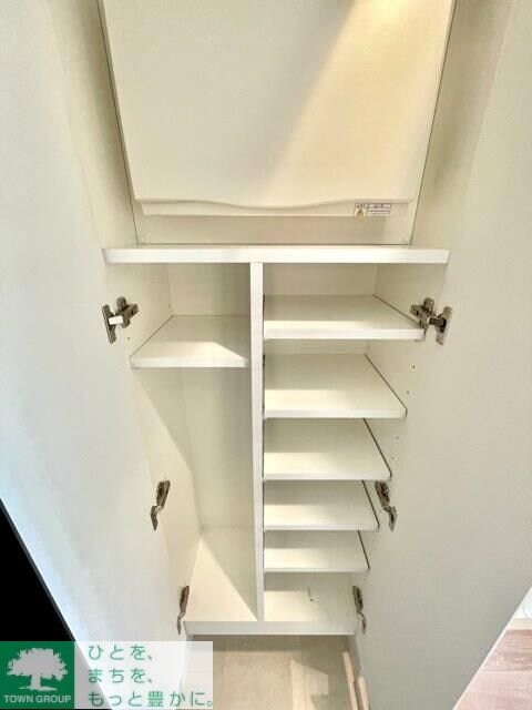 レジディア三宿の物件内観写真