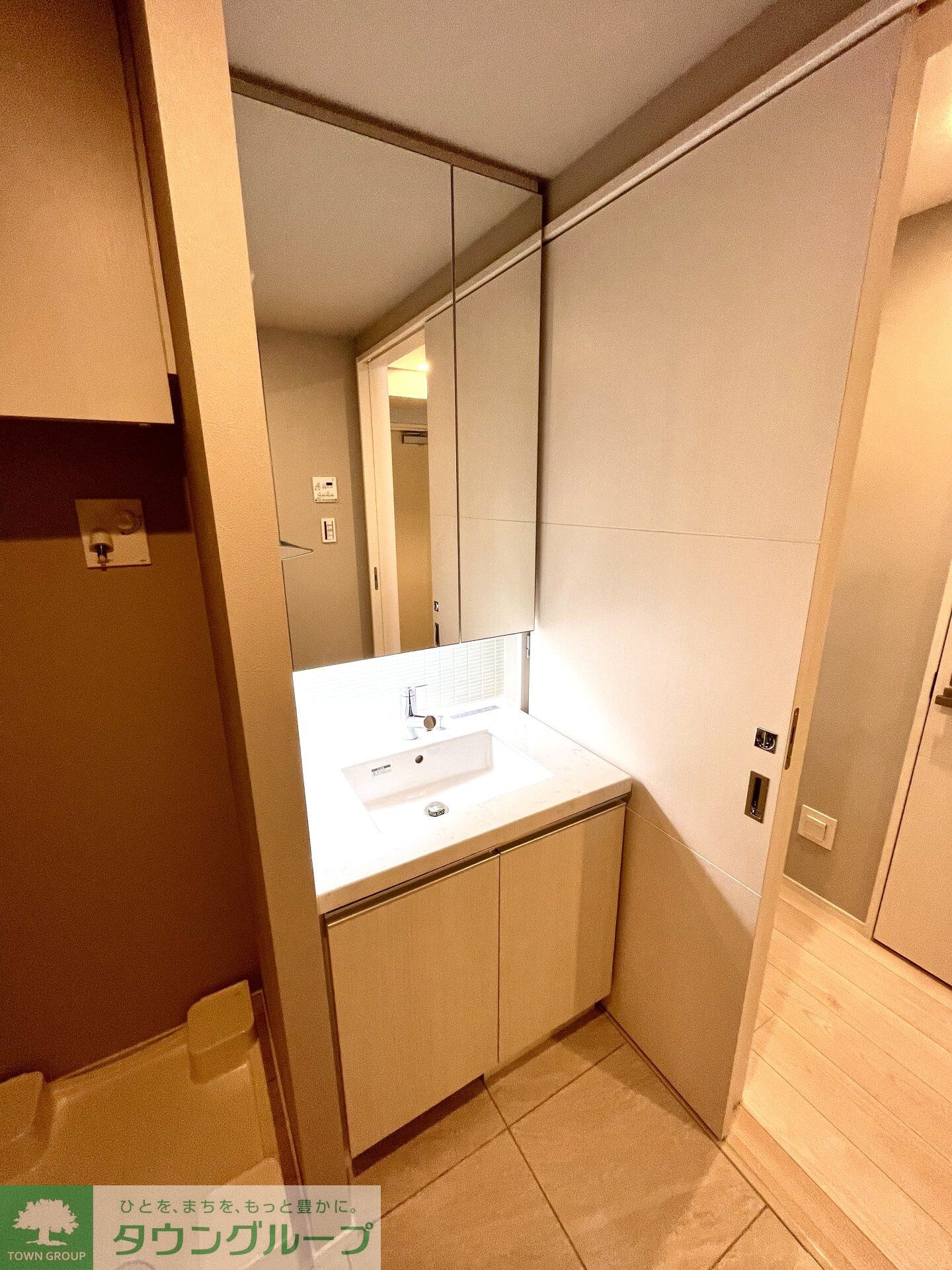 オーパスレジデンス南青山の物件内観写真