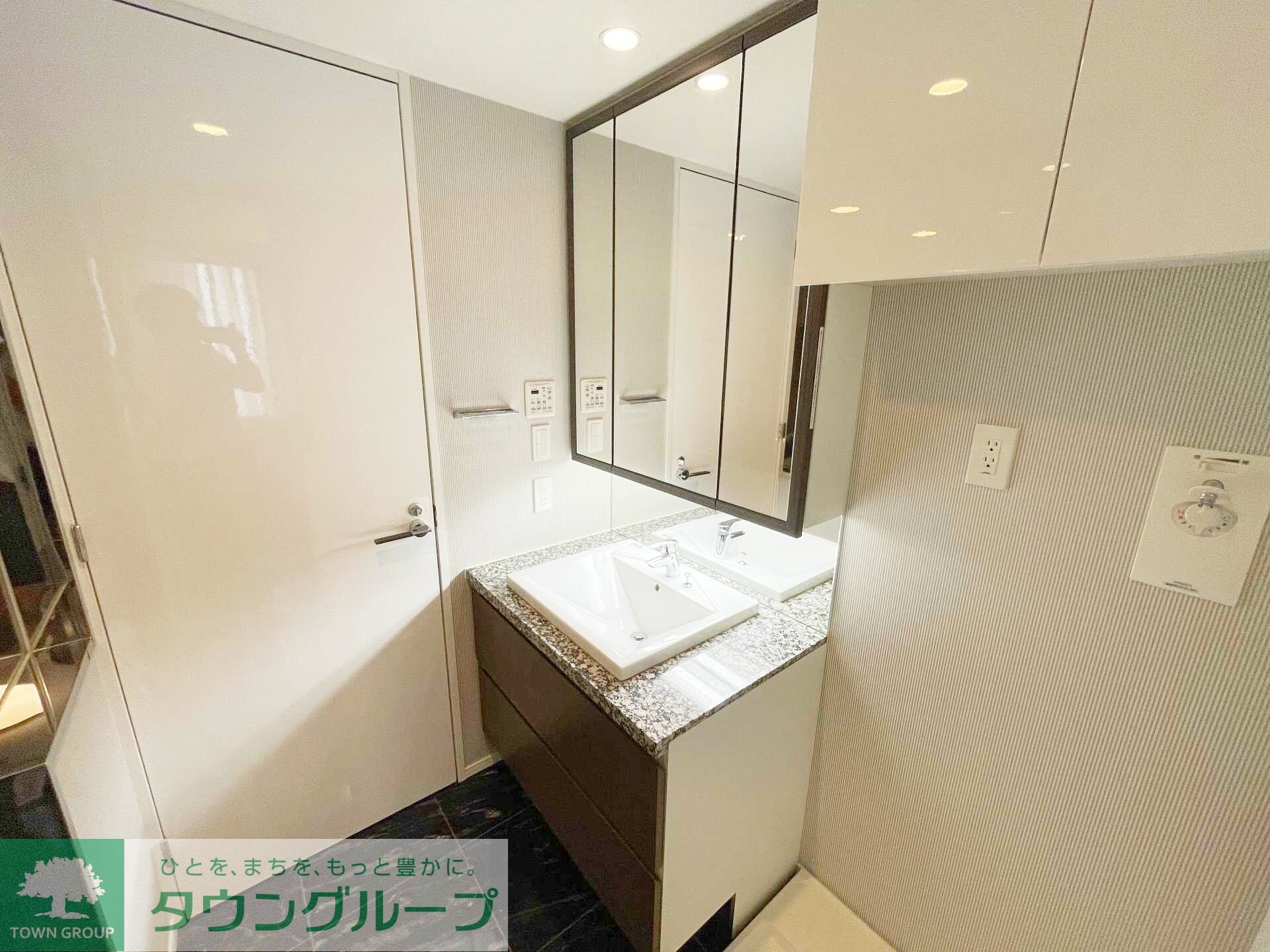 CONOE赤坂丹後町の物件内観写真