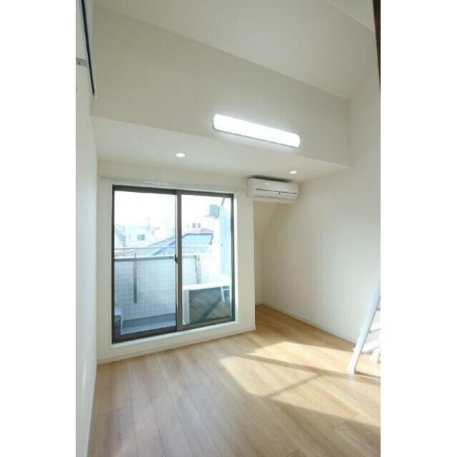 コンフィア目黒本町の物件内観写真