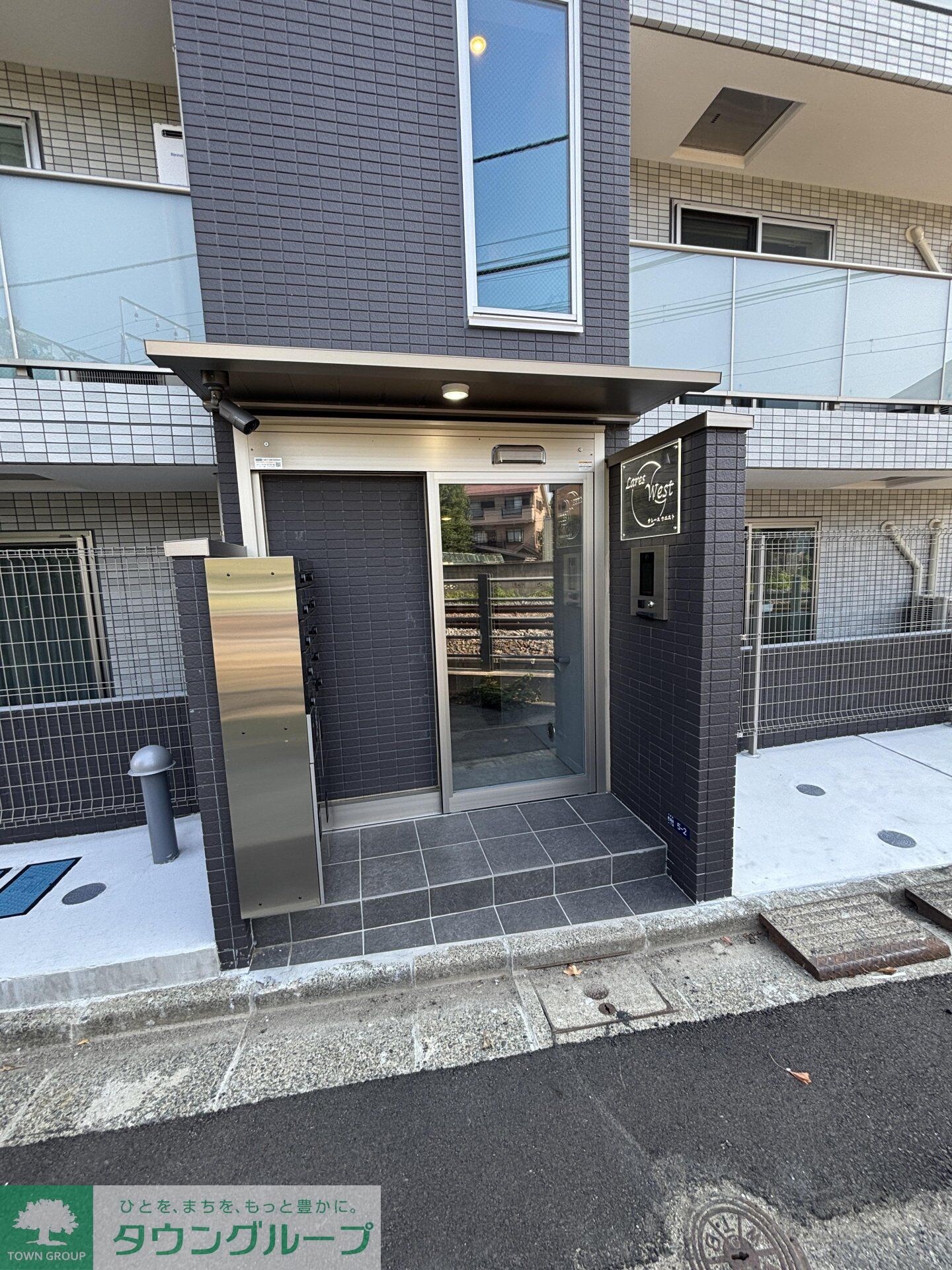 Lares East（ラレースイースト）の物件内観写真