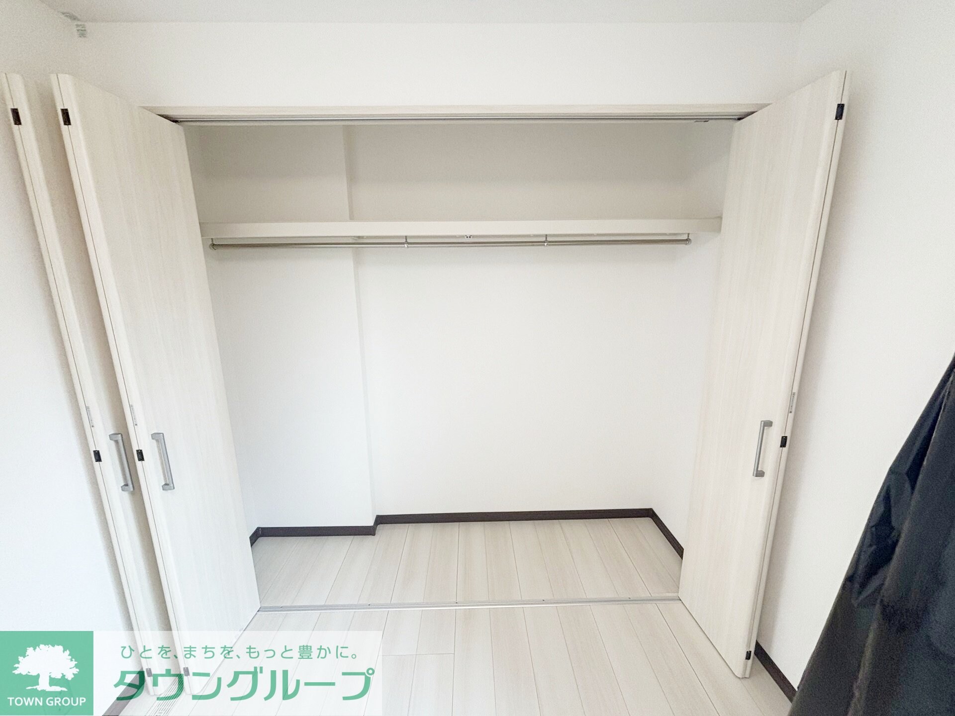 Lares East（ラレースイースト）の物件内観写真