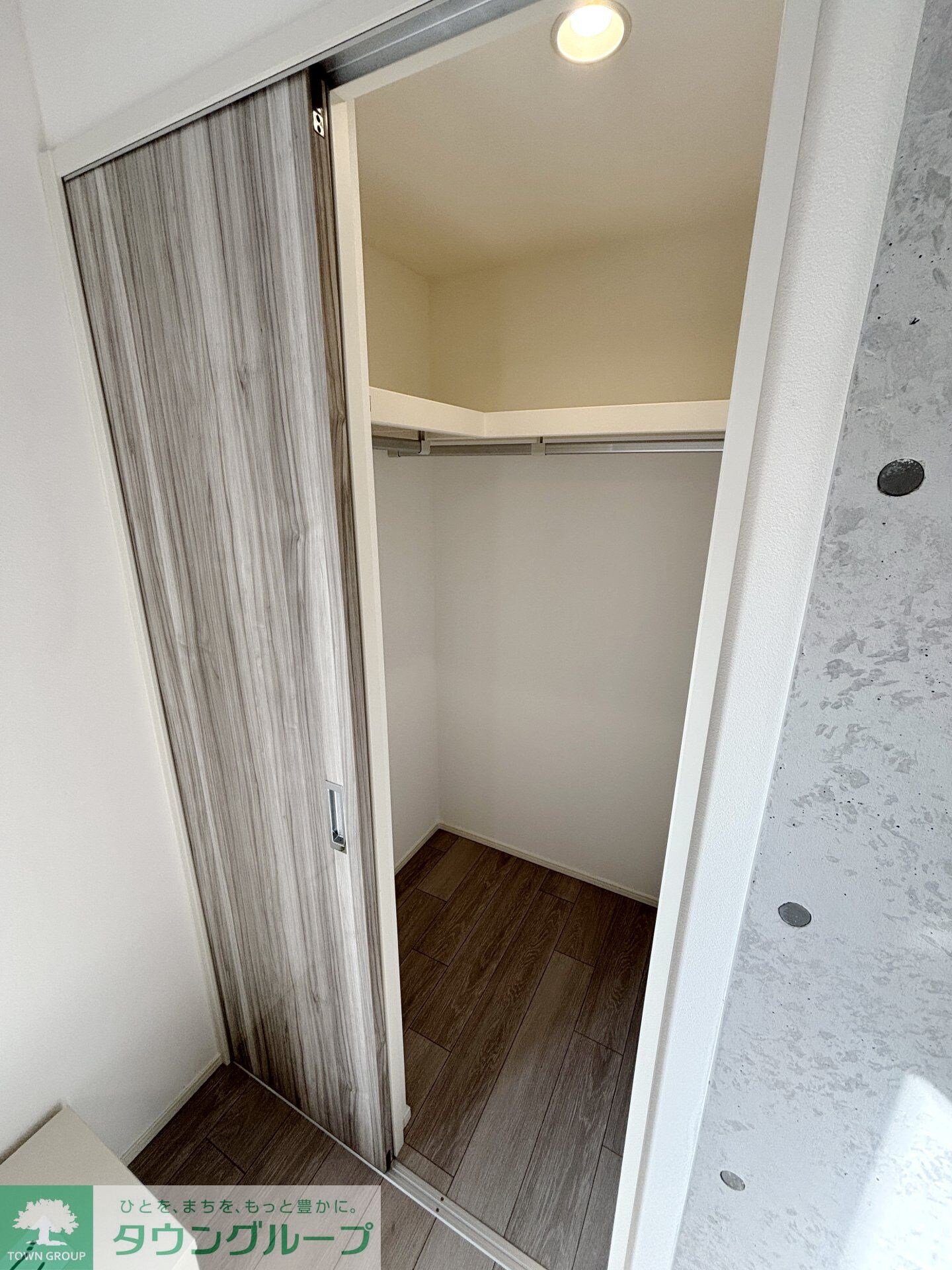 STRIPES 不動前の物件内観写真