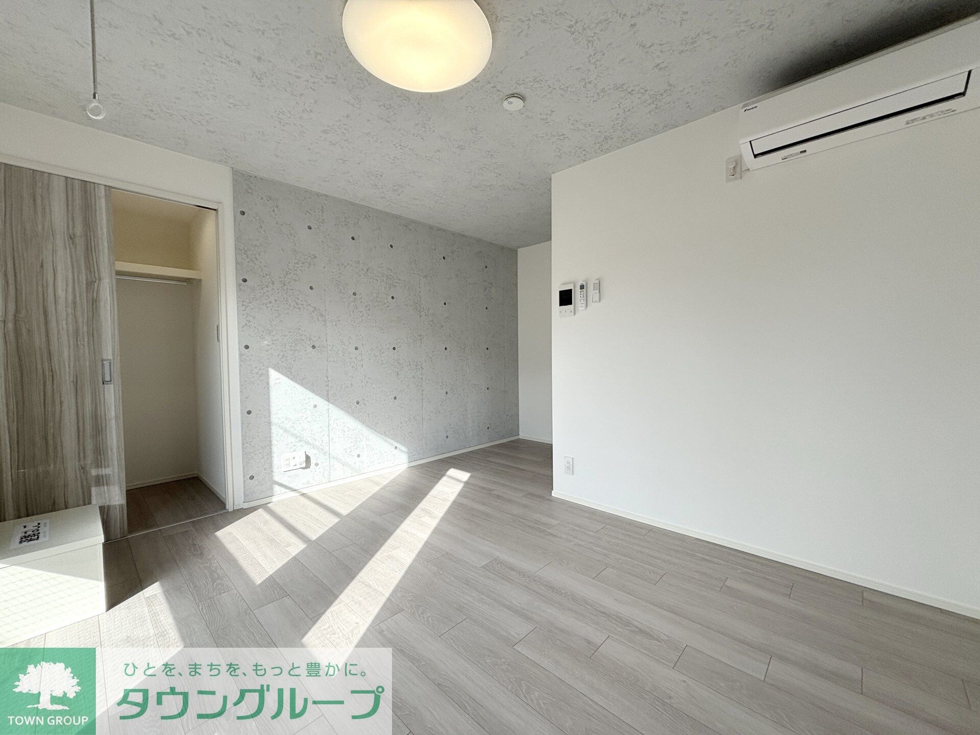 STRIPES 不動前の物件内観写真