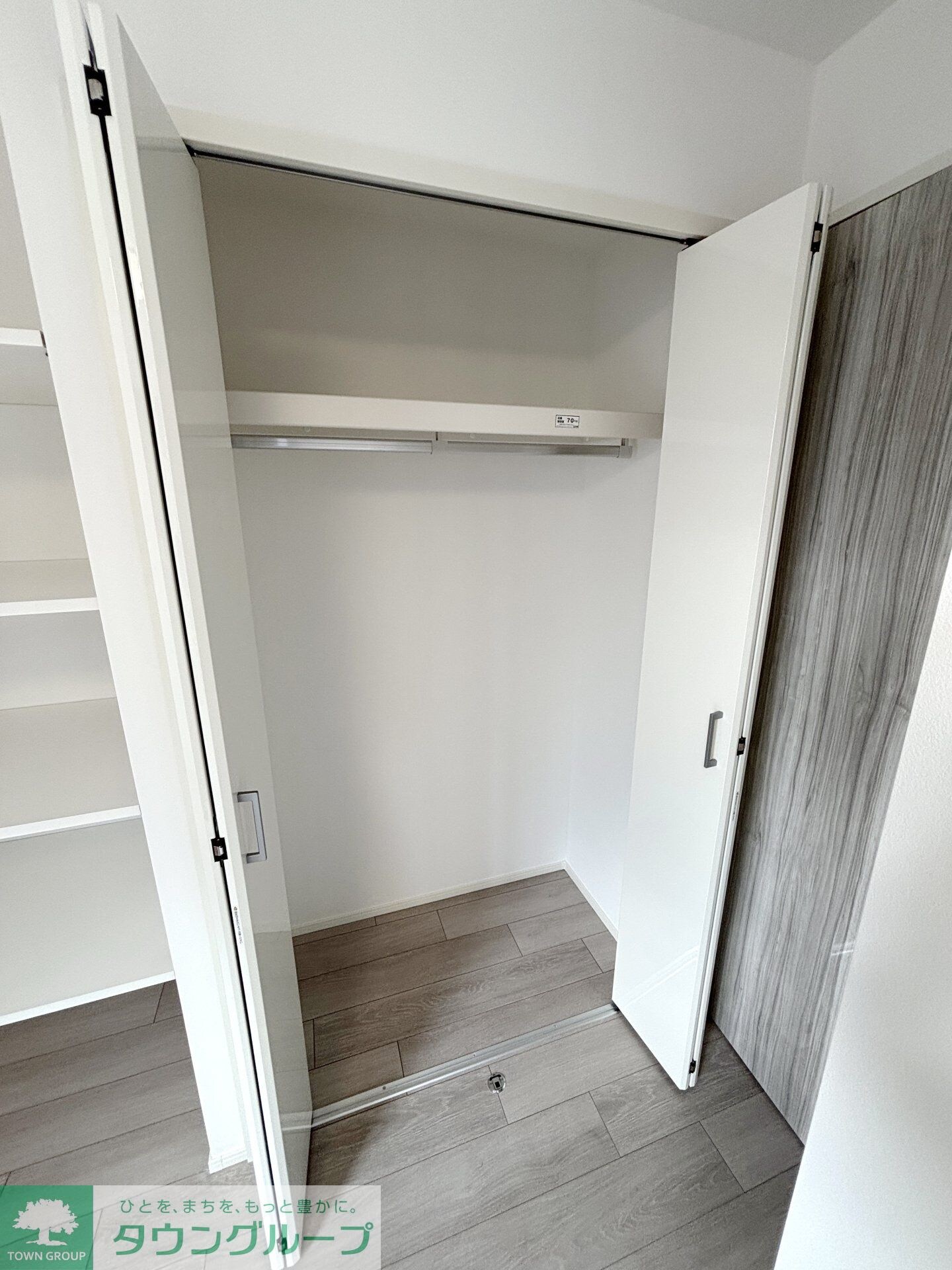 STRIPES 不動前の物件内観写真