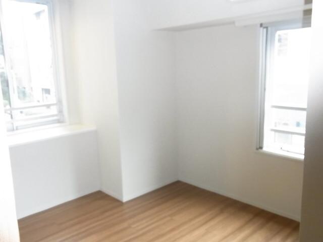 コンフォリア池袋ＤＥＵＸの物件内観写真