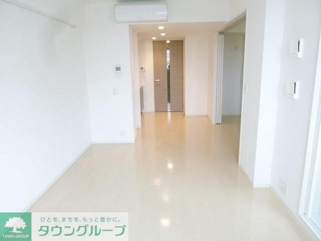 コスモリード新宿余丁町の物件内観写真