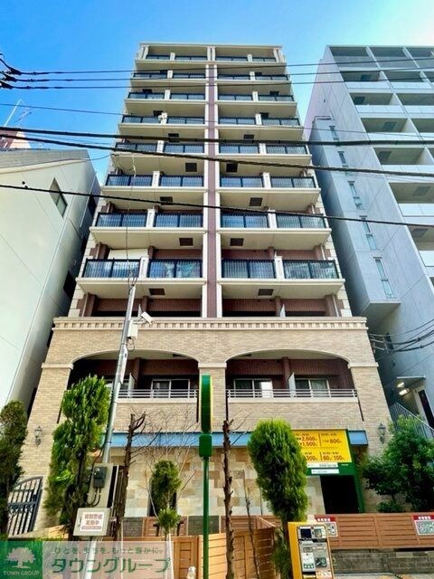 レジディア新宿御苑の物件外観写真