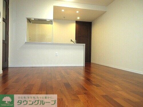 ロイヤルシーズン新宿柏木の物件内観写真