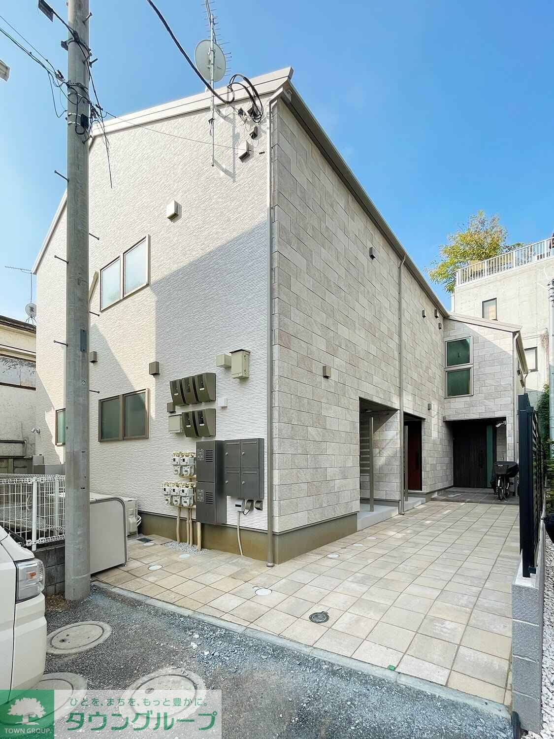 ベルク四谷大京町の物件外観写真