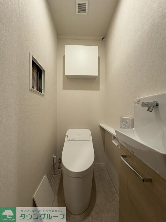 ROOTs Shinjuku Wakamatsuchoの物件内観写真