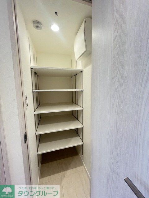 コンフォリア・リヴ文京護国寺の物件内観写真