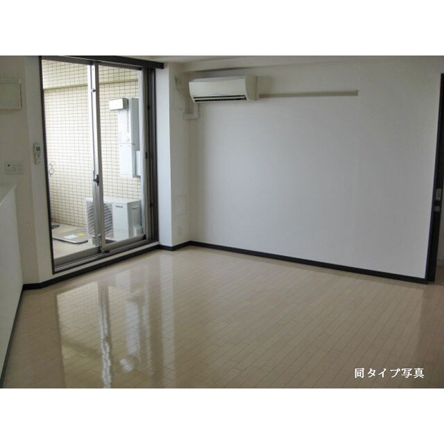 コンフォリア下北沢の物件内観写真