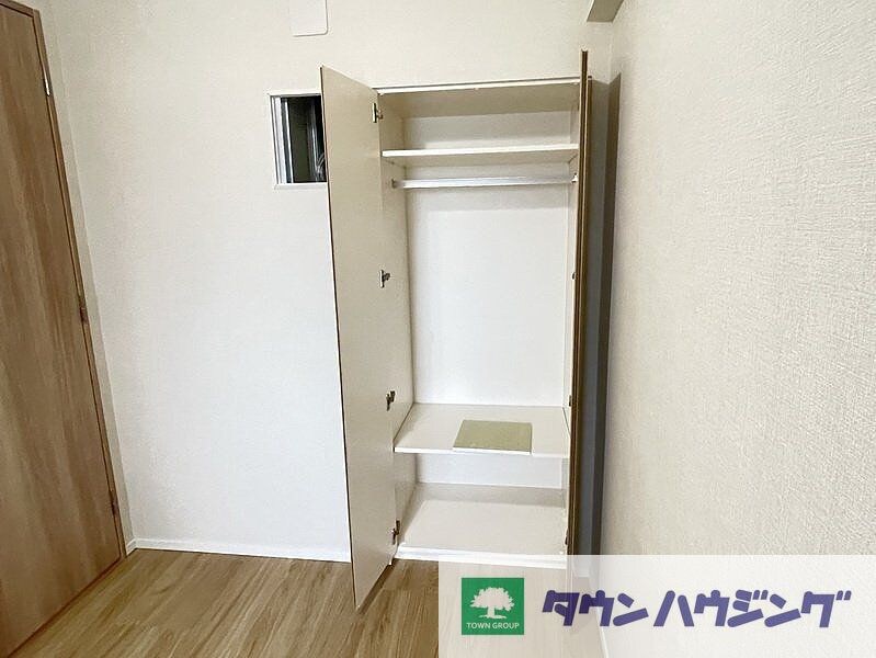 市谷台町坂フロントの物件内観写真