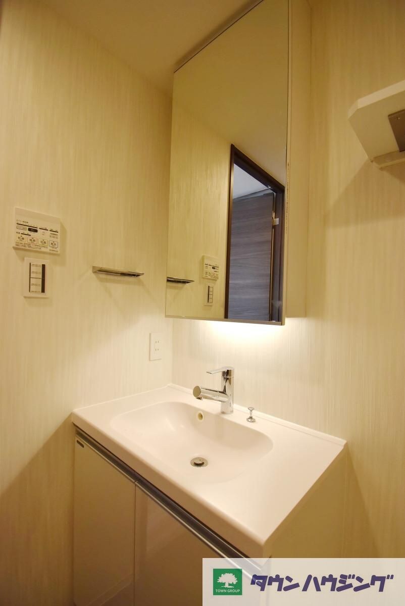 ミリアレジデンス新宿御苑の物件内観写真