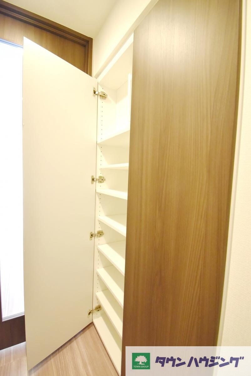 ミリアレジデンス新宿御苑の物件内観写真