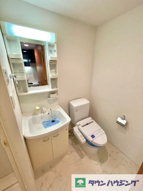 レジディア新宿御苑の物件内観写真