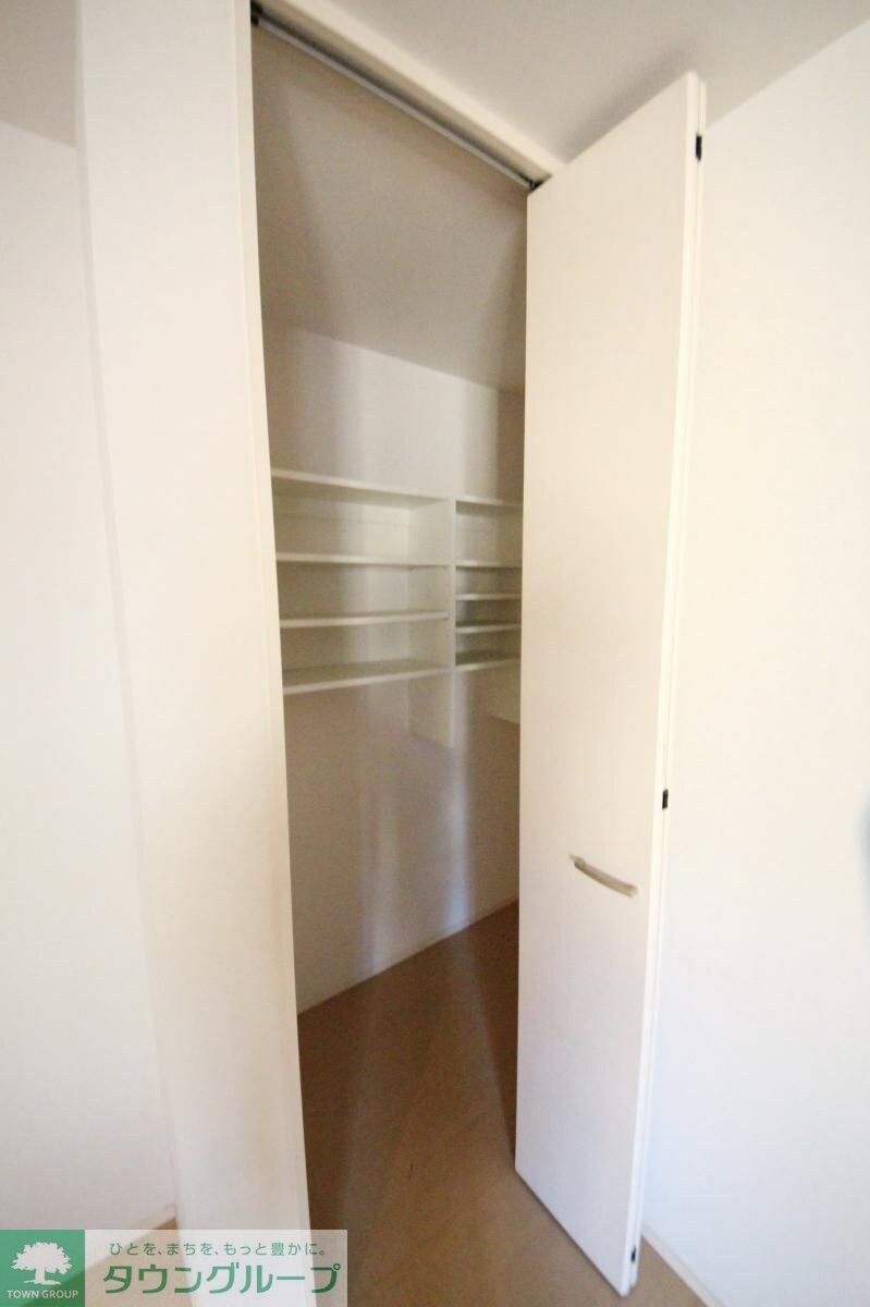 ルミエール西新宿の物件内観写真